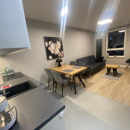Wiktoryn 6 Piekne Nowe Apartamenty Z Duzymi Balkonami 바르샤바 외부 사진